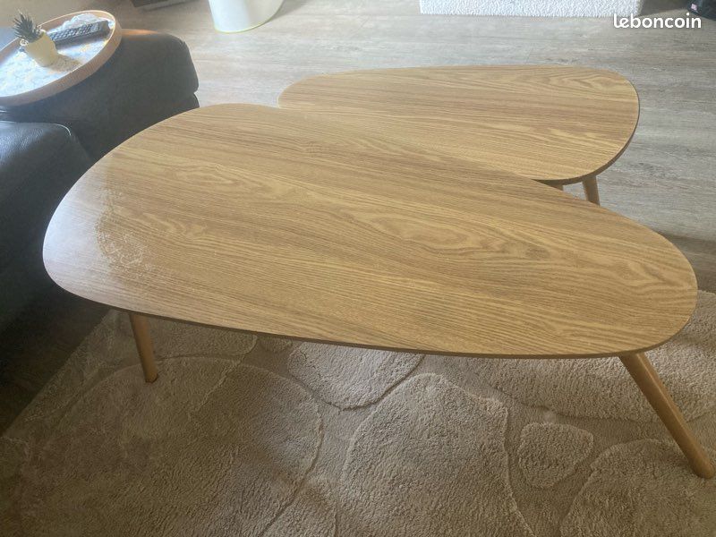 Table style scandinave à réparer (image 1)