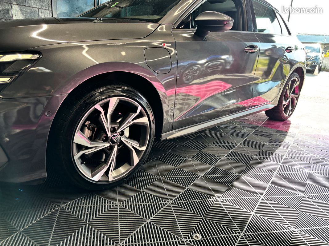 AUDI A3 Sportback 40 TFSIe 204 S tronic 6 S Line CarPlay Caméra de recul Entretient Audi Origine France Garantie 12mois (image 33)
