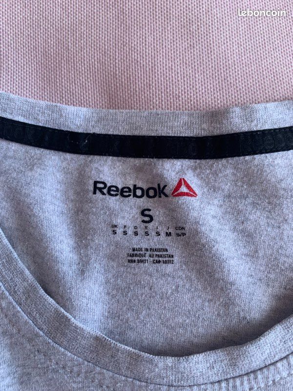 Teeshirt homme de chez Reebok . Taille S (image 3)
