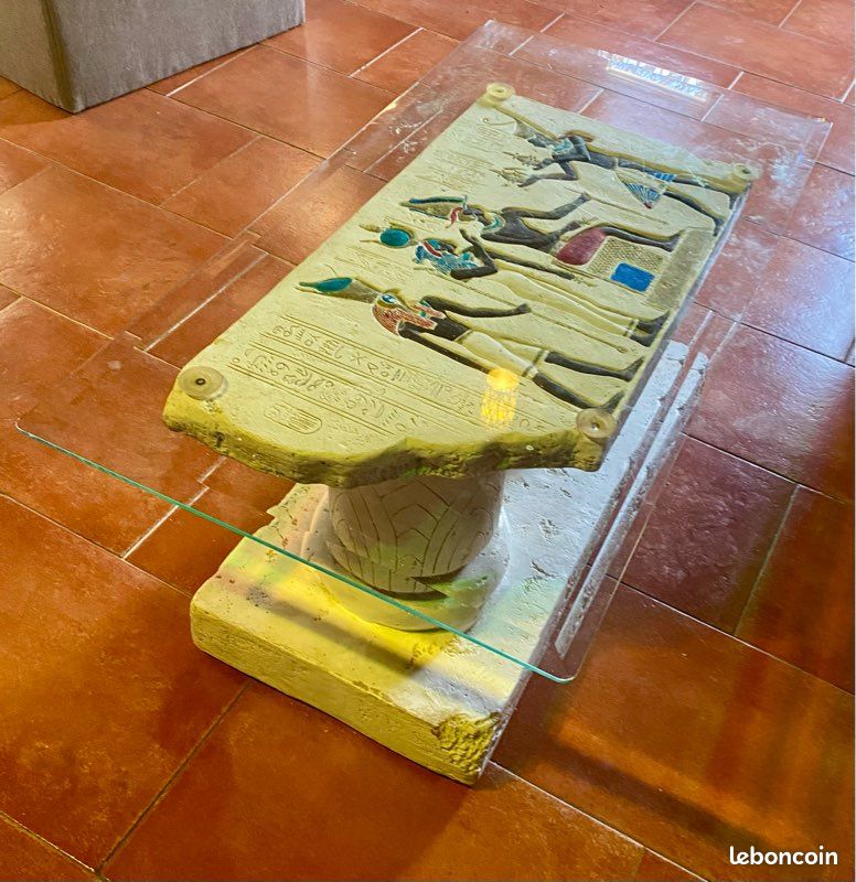 Table basse en pierre (image 3)
