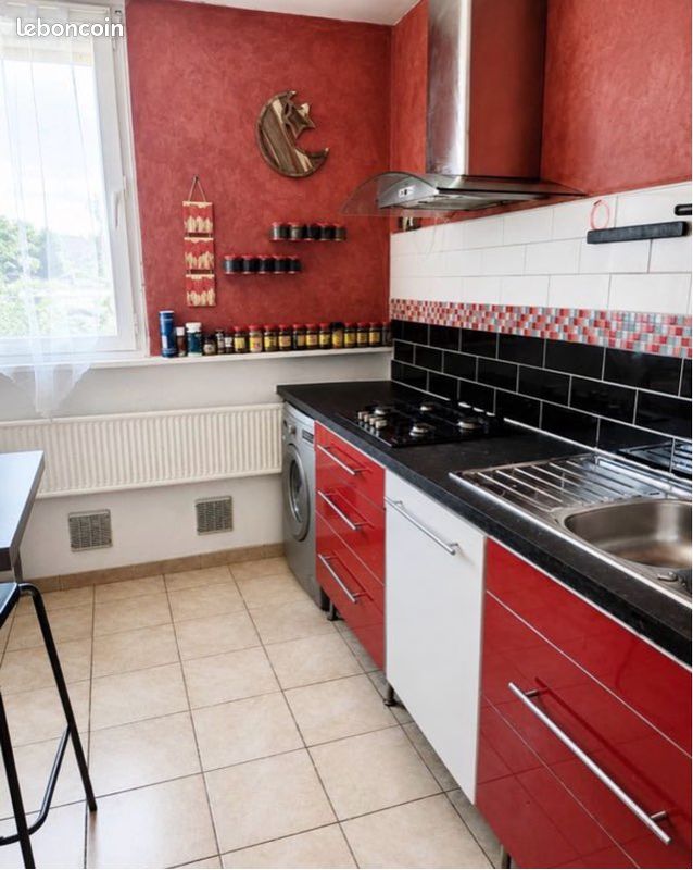 Appartement 4 pièces 65 m² · à Saint-Étienne · 65 m² · 60 000 €