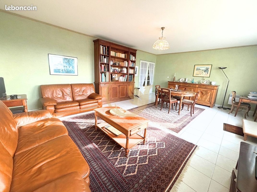 Appartement 5 pièces 103 m² · à Pau · 103 m² · 250 000 €