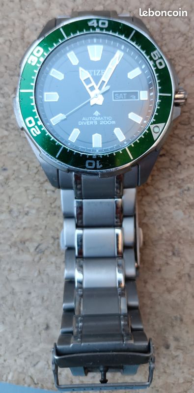 Montre automatique de plongée Citizen (image 2)