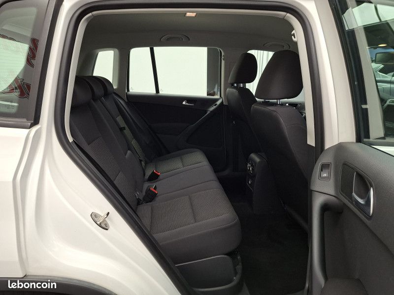 Volkswagen TIGUAN 2.0 tdi 110cv Bluemotion Technologie/Apple Car Play/Caméra/Radar/Régulateur (image 19)