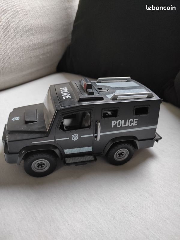 Playmobil policier (image 1)