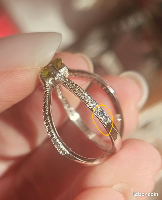 Bague Argent Massif Avec Zirconiums - Taille 53 - Occasion Argenté