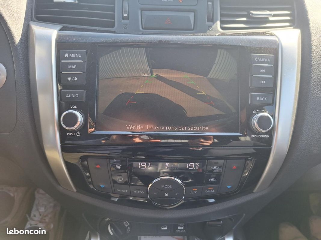 Nissan np300 navara double cab 2.3 dci 165 n-connecta 4wd (image 8)