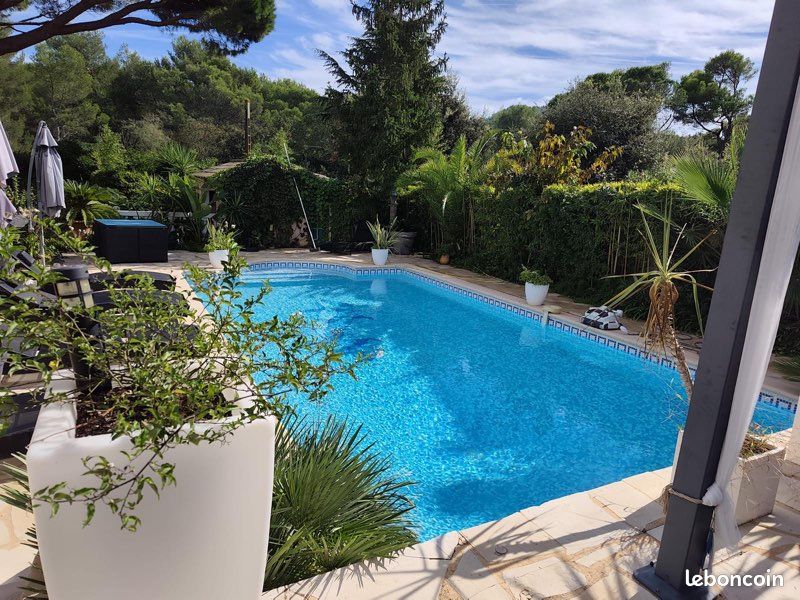 Maison 6 pièces 140 m² · à Six-Fours-les-Plages · 140 m² · 830 000 €