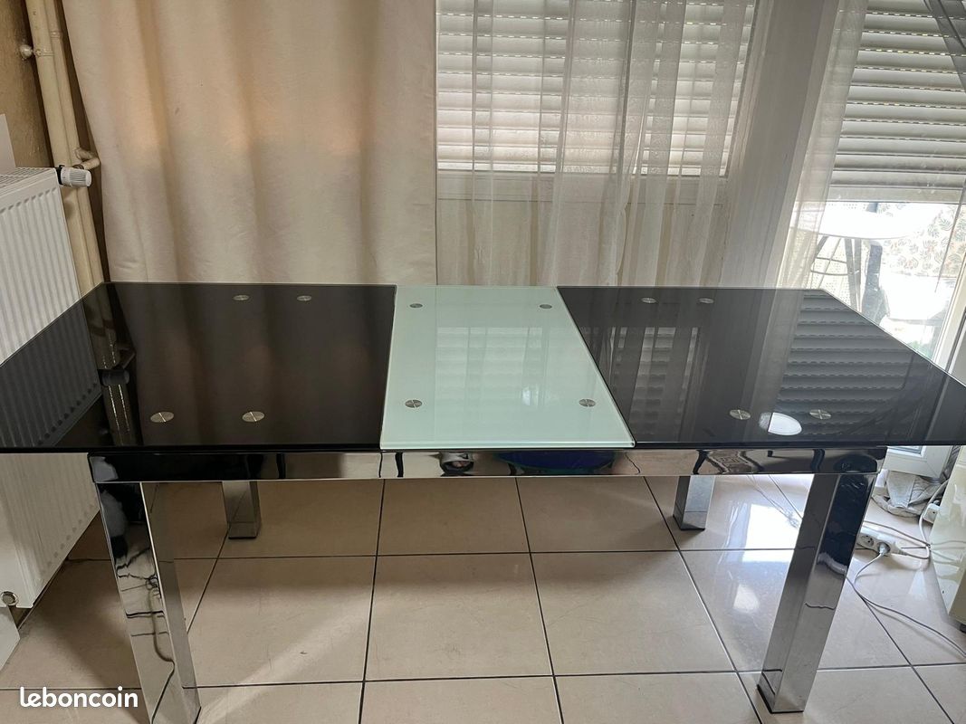 Table de séjour (image 3)