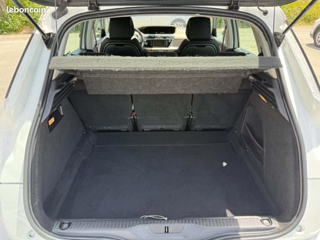 Citroën C4 Picasso e-HDi 115 Attraction (image 5)