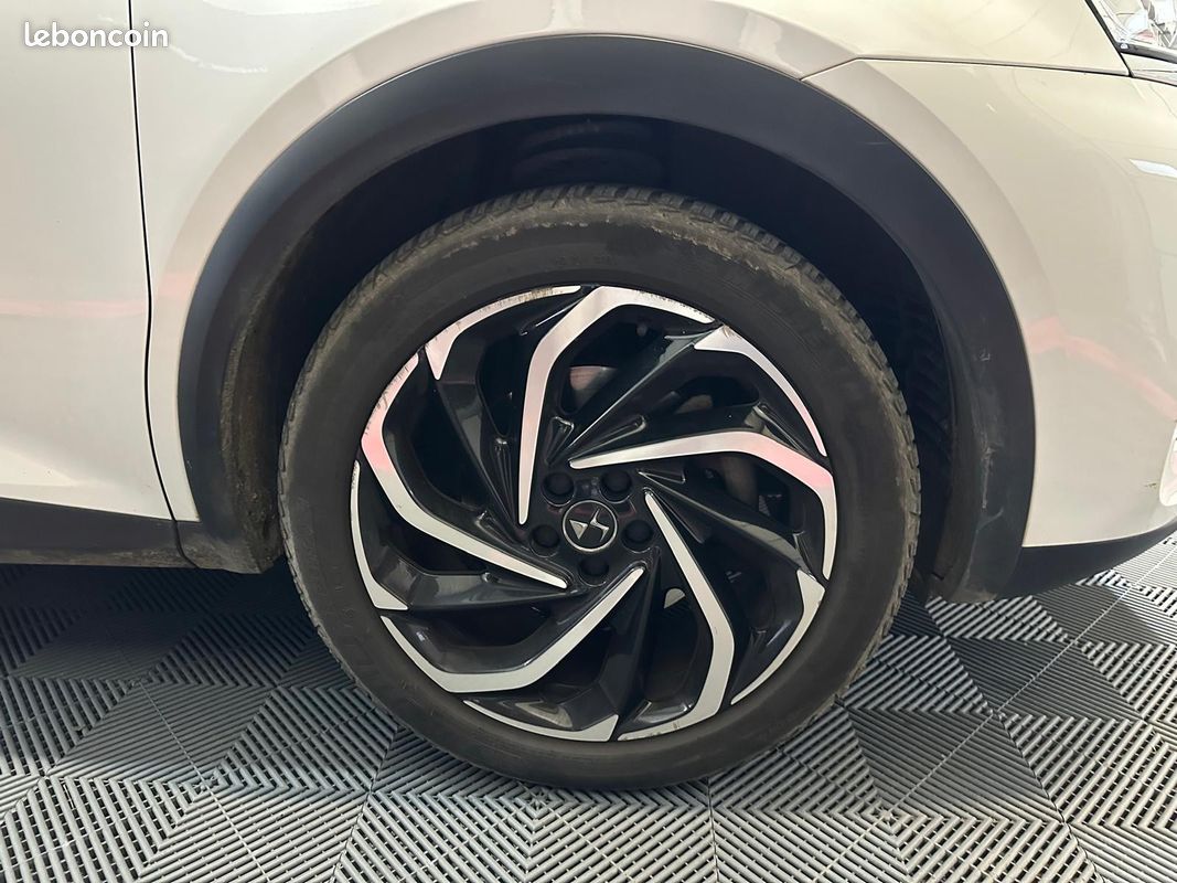 DS DS7 CROSSBACK BUSINESS Hybride E-Tense 1.6L 225CH EAT8 Business (image 34)