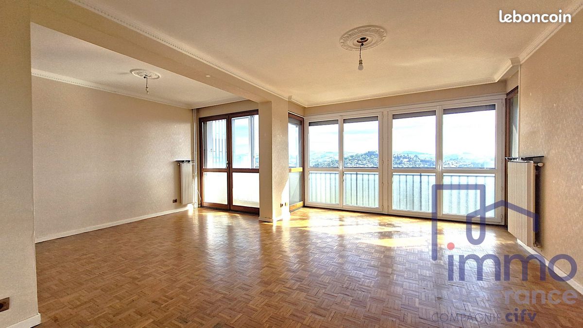 Appartement 4 pièces 84 m² · à Villars · 84 m² · 98 000 €