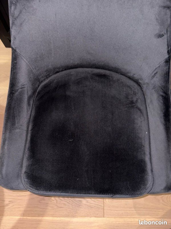 Lot 2 chaises (image 4)