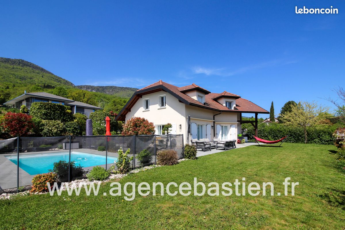 Maison 6 pièces 180 m² · à Divonne-les-Bains · 180 m² · 1 245 000 €