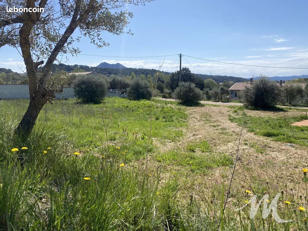 Terrain 691 m² · à Barjols · 691 m² · 115 000 €