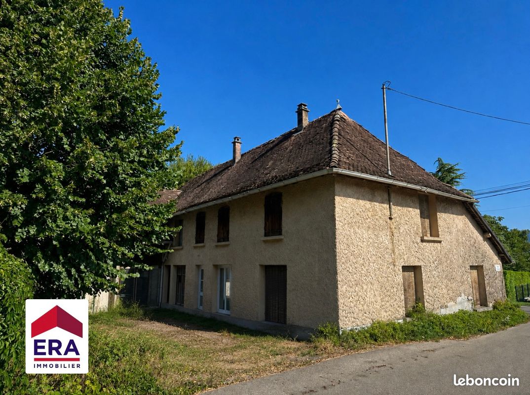 Maison 9 pièces 148 m² · à Les Avenières Veyrins-Thuellin · 148 m² · 120 000 €