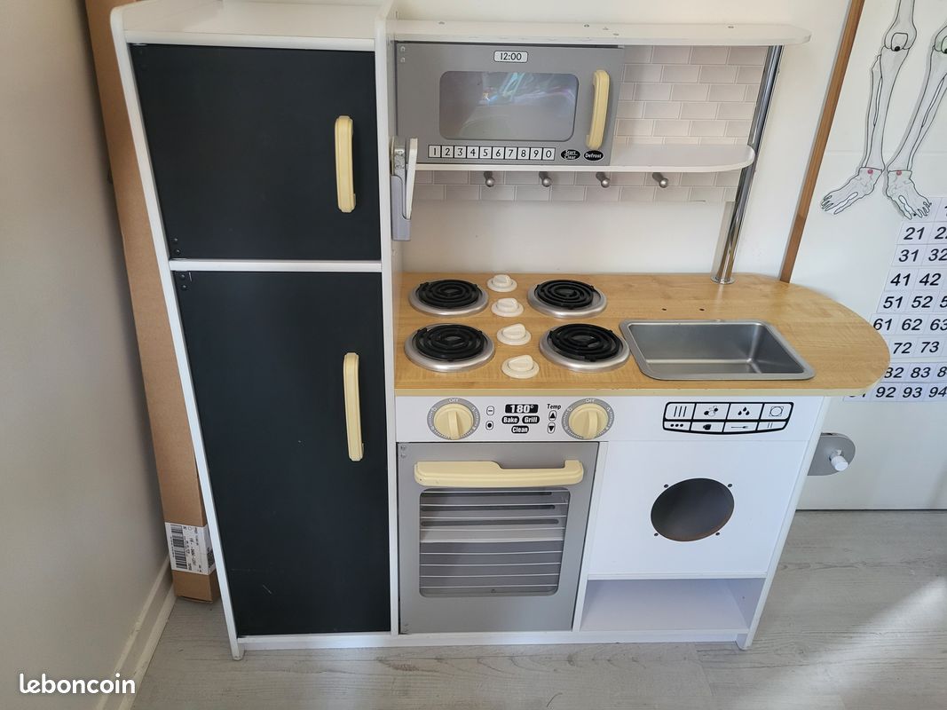 Cuisine + accessoires enfant (image 1)