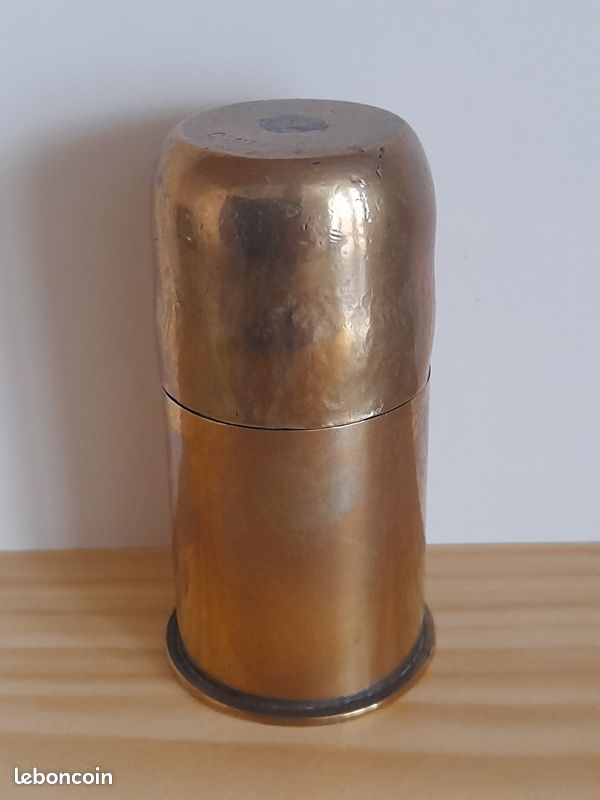 2 briquets anciens en cuivre (image 1)