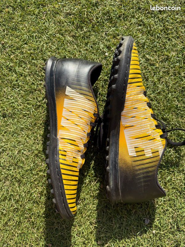 Crampons stabilisés Nike mercurial 44 (image 3)
