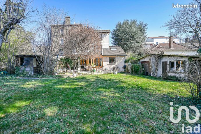 Propriété 7 pièces 170 m²