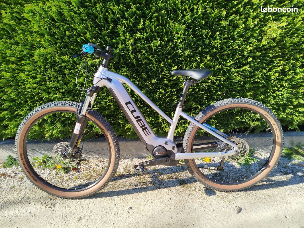 Bike VÃ©lo Cube Femme Bike Cube Electrique Femme Vélo Cube VÃ©lo Cube