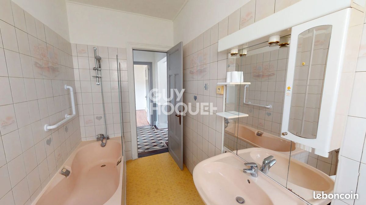 Maison a louer vesoul - 6 pièce(s) - 126 m2 - Surfyn