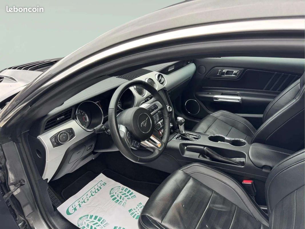 FORD Mustang GT * V8 5.0 * 421 ch * BVA * Faible Kilométrage * Cuir (image 8)