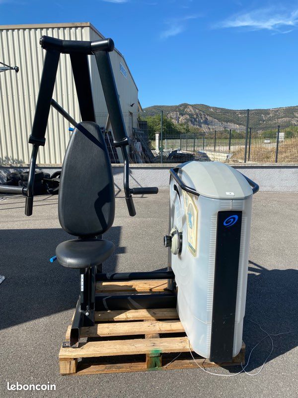 Chest press nautilus machine musculation professionnelle (image 2)