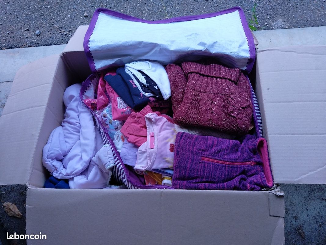 Vends vêtements enfants du 3 et 4 ans , de 2 a 30 l'unité, ventes directs uniquement en liquide, é (image 2)