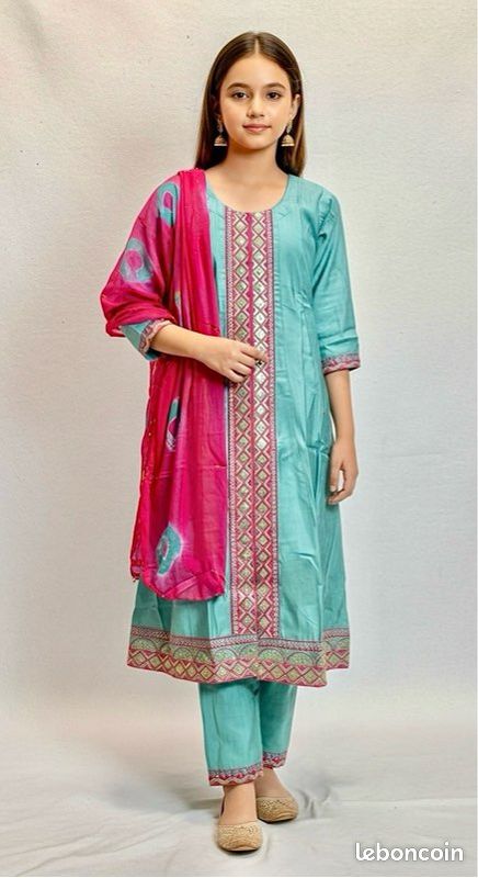 Robe-jupe Fille Style Indien Taille 32 Pastel Jaune à Fleurs - Occasion Impeccable