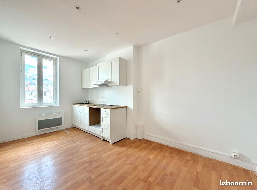 Appartement 3 pièces 54 m² · à Saint-Étienne · 54 m² · 500 €/mois