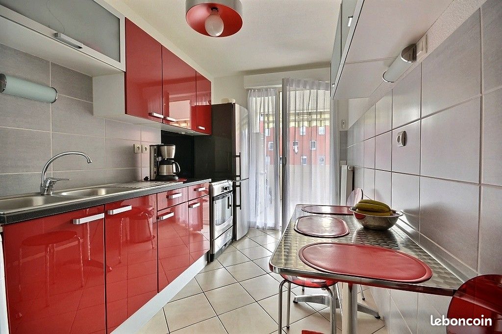 Appartement 3 pièces 67 m² · à Grenoble · 67 m² · 930 €