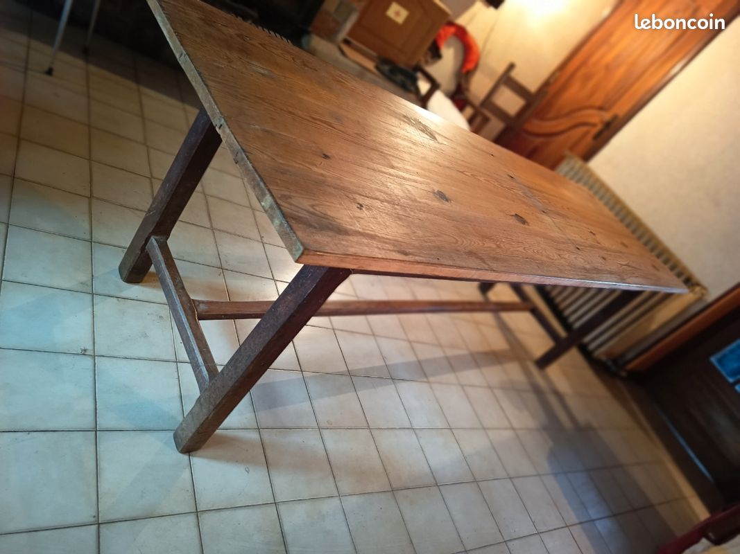 Grande table 3 m (image 1)