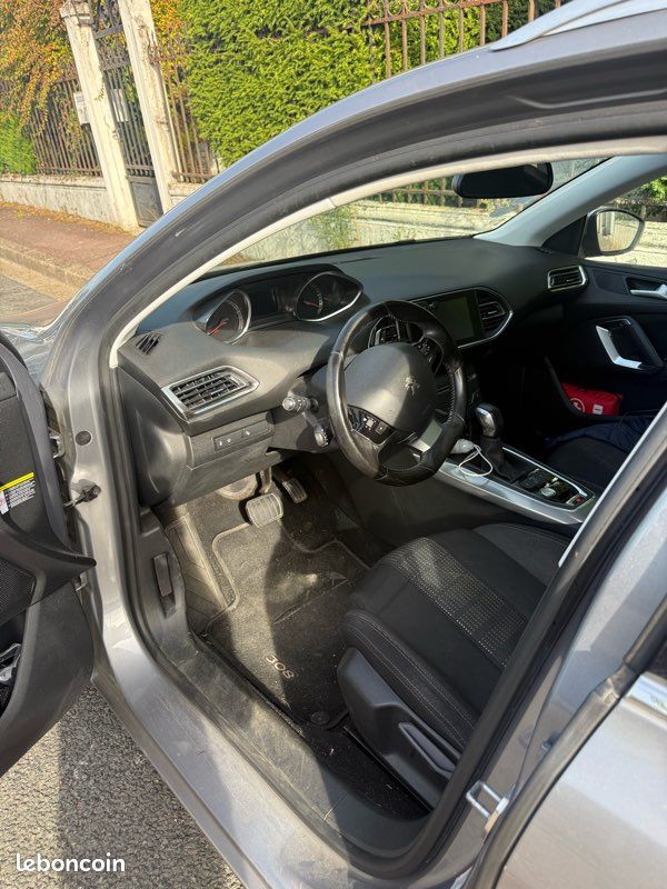 Peugeot 308 SW Féline 2.0 BlueHDi 150 ch (image 3)
