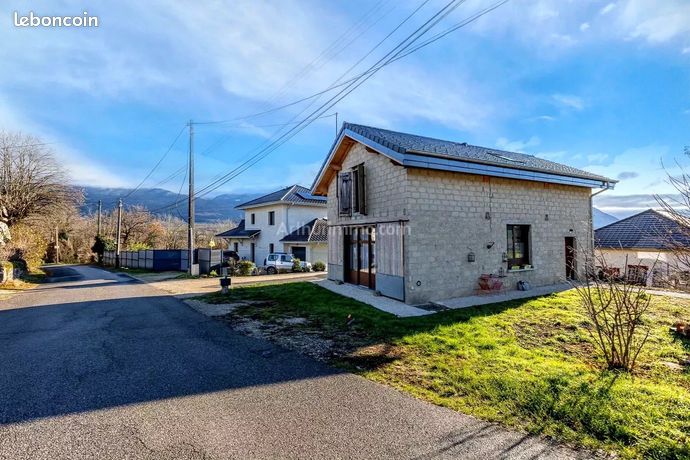 Maison 4 pièces 140 m²