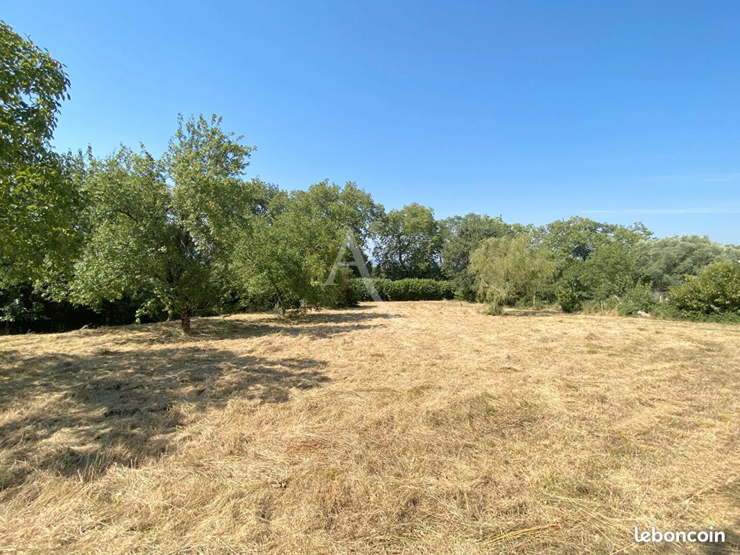Terrain 2663 m² · à Castelnaudary · 2 663 m² · 77 000 €
