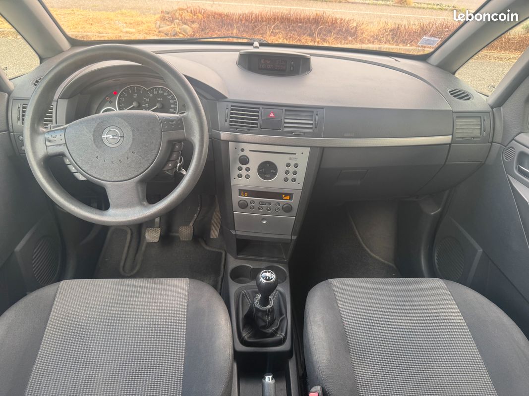 Meriva 1.7cdti 16v 101ch cosmo 1990 (image 4)