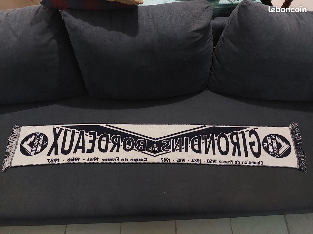 Lot De 2 écharpes Vintage Girondins De Bordeaux – Supporter, Collection, Scarf