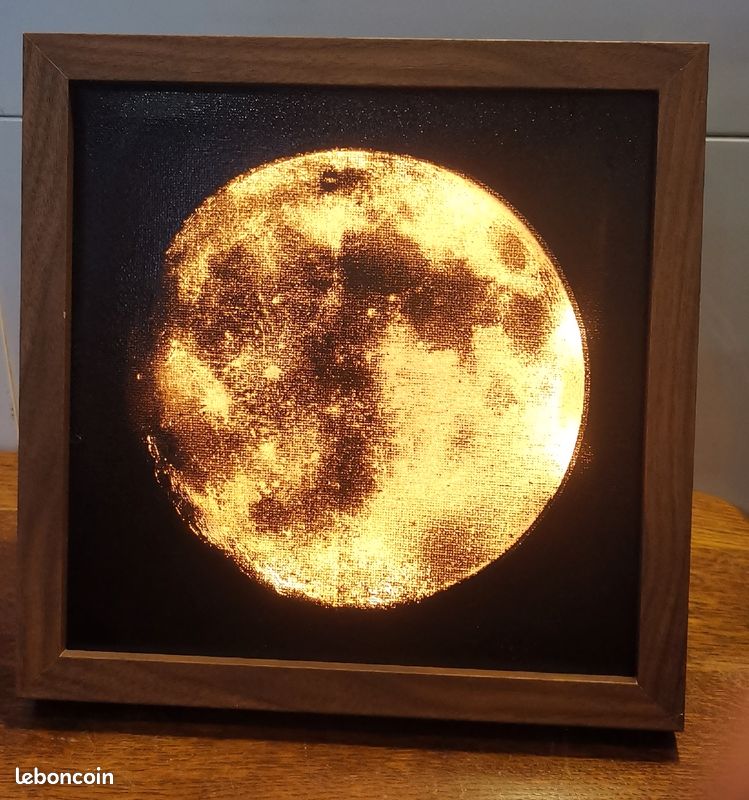 Cadre lumineux LED lune (image 1)