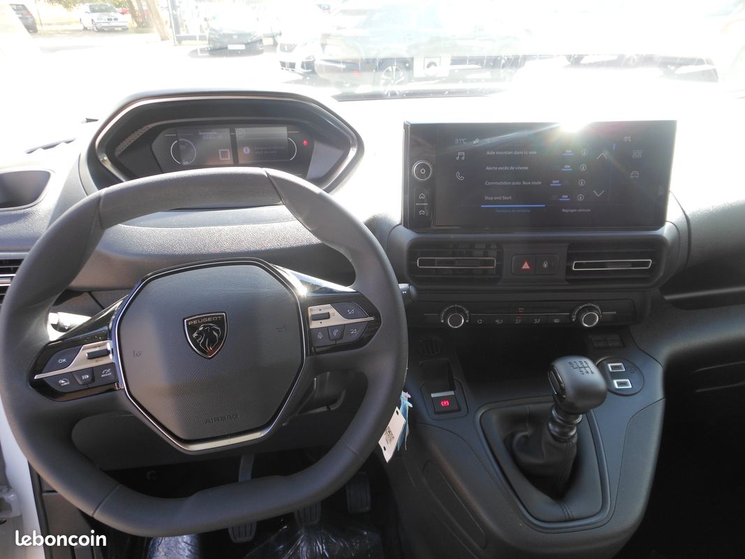Peugeot Partner VU 100 Ch BVM premium/ 500Km + Garantie constructeur ( 18 325 HT ) (image 10)