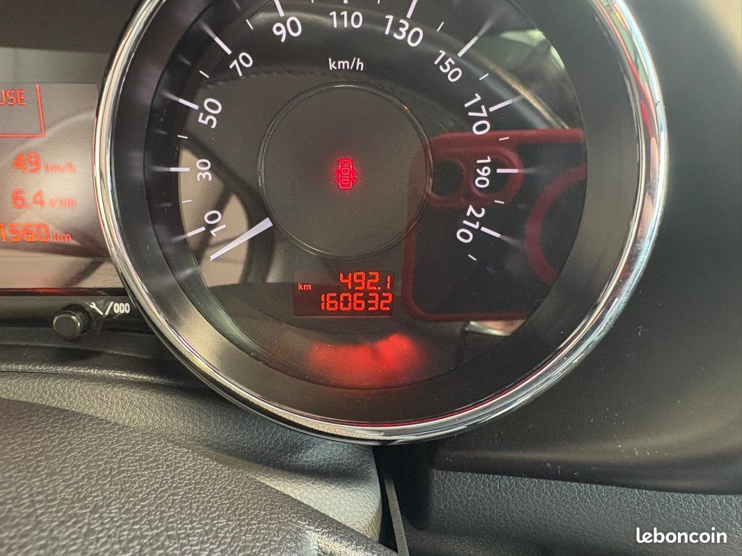 🔹 PEUGEOT 3008 1.6 BlueHDi 116 ch Allure - 🌤️ Toit panoramique ✨ Jantes alliage (image 12)