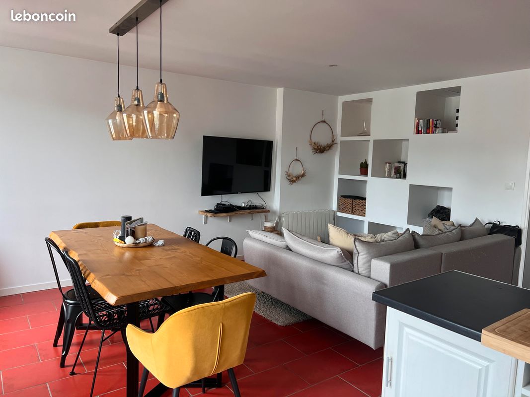 Appartement 3 pièces 63 m² · à Charlieu · 63 m² · 570 €