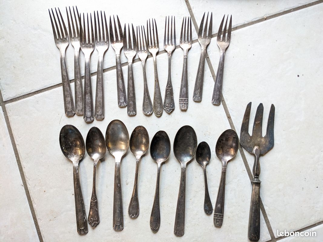 Lot De Couteaux Vintage Rostfrei – Métal Et Bois – Voir Photo