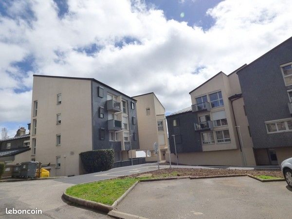 Appartement 1 pièce 36 m² · à Mauriac · 36 m² · 327 €