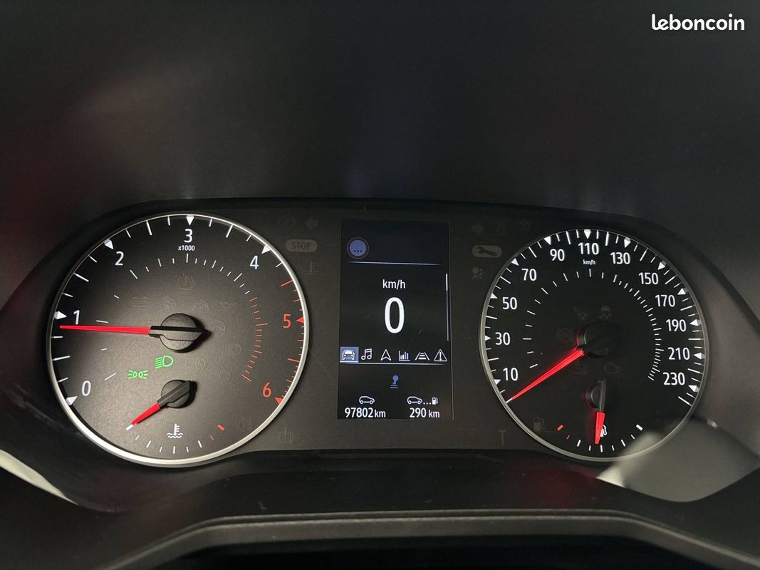 Renault clio societe blue dci 100 evolution reversible (image 17)