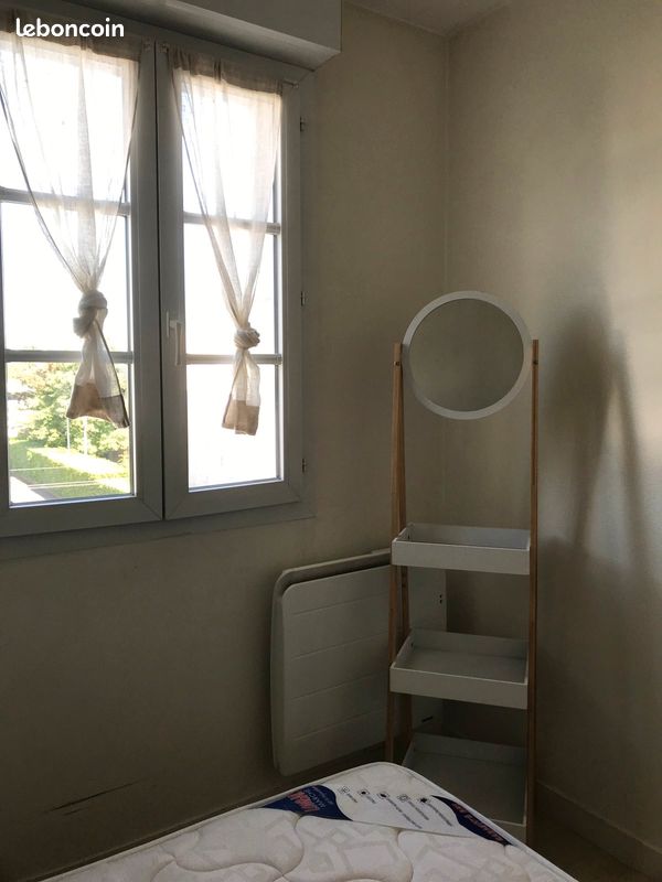 Appartement meublé T 1bis - Poitiers 86000 (image principale 0)