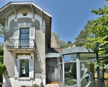 Maison 1 050 000 € - 140 m²