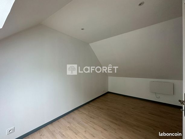 https://img.leboncoin.fr/api/v1/lbcpb1/images/3d/9e/96/3d9e964fde596ba6d15aed40ed8be8bc37664021.jpg?rule=ad-image