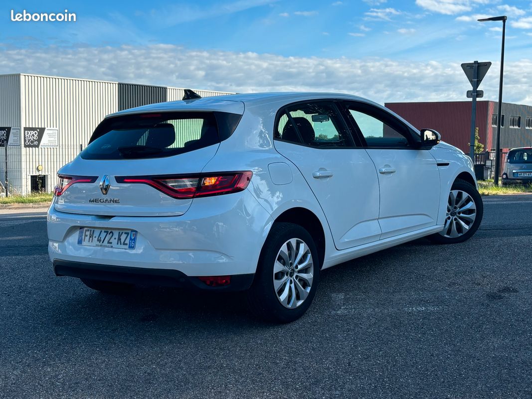 Renault Mégane IV 1.5 Blue dCi 115ch (image 2)