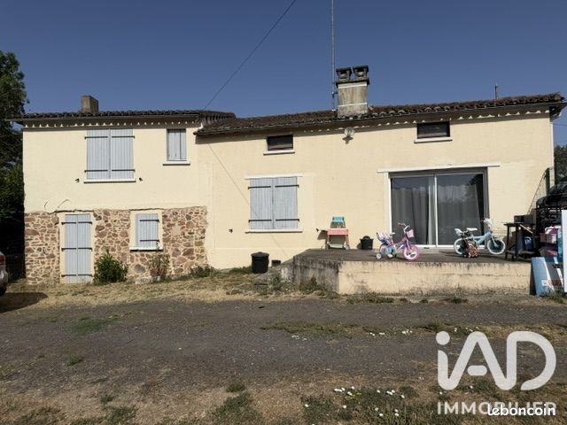 Maison 5 pièces 111 m² · à Coulonges-Thouarsais · 111 m² · 110 000 €